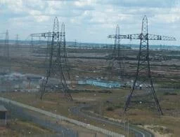 Pylons (photography: Tim Prater)
